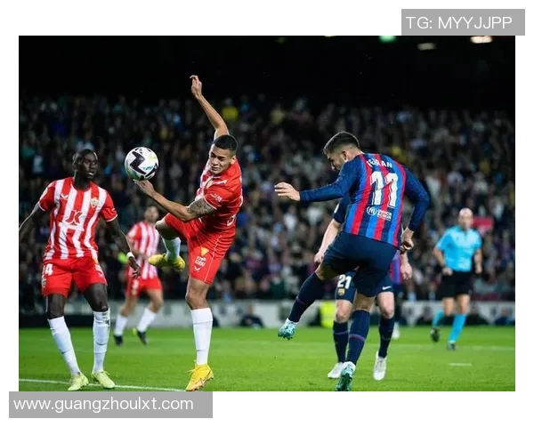 足球巨星精彩带球过人瞬间回顾与技巧分析